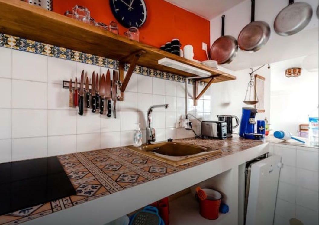 Villa Charming House In The Historic Old Town Alicante Esterno foto