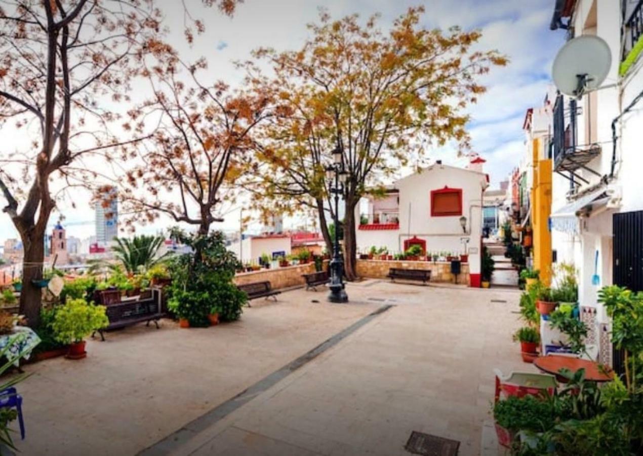 Villa Charming House In The Historic Old Town Alicante Esterno foto